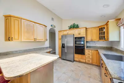25 Laurel Place, Bethpage, NY 11714 - Photo 4