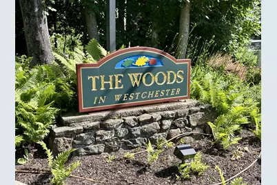 122 Woods Brooke Circle, Ossining, NY 10562 - Photo 2