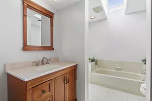 122 Woods Brooke Cir, Ossining, NY 10562 - Photo 20