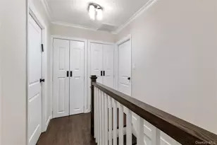 16-66 Seagirt Blvd, Far Rockaway, NY 11691 - Photo 12