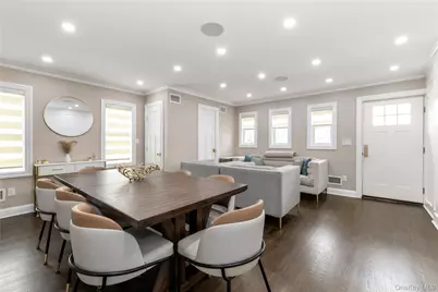 1666 Seagirt Boulevard, Far Rockaway, NY 11691 - Photo 4