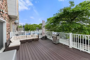 16-66 Seagirt Blvd, Far Rockaway, NY 11691 - Photo 14