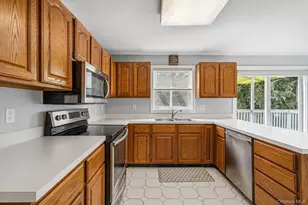 6 Cedar Ave, Locust Valley, NY 11560 - Photo 10