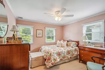 6 Cedar Avenue, Locust Valley, NY 11560 - Photo 18