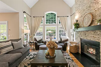 1938 Beekman Court, Yorktown Heights, NY 10598 - Photo 10