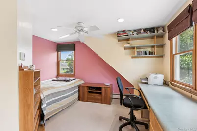 307 Hughes Street, Bellmore, NY 11710 - Photo 16