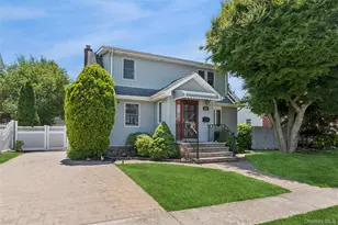 307 Hughes St, Bellmore, NY 11710 - Photo 2