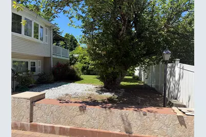 11 De Clark Place, Nanuet, NY 10954 - Photo 4