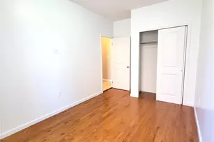 69-21 78th St, Middle Village, NY 11379 - Photo 8