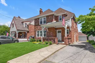 15 Hampton Rd, Lynbrook, NY 11563 - Photo 22