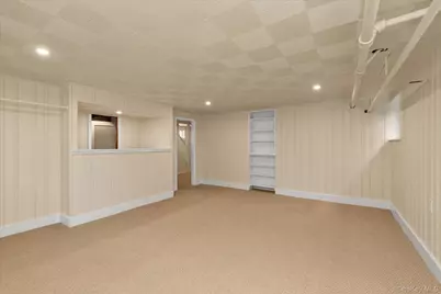 15 Hampton Road, Lynbrook, NY 11563 - Photo 18