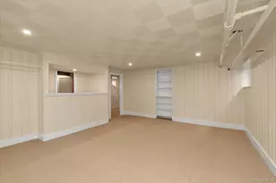 15 Hampton Rd, Lynbrook, NY 11563 - Photo 18