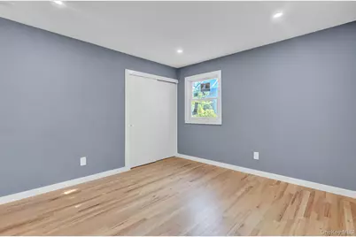 85 Hawthorne Street, Selden, NY 11784 - Photo 20