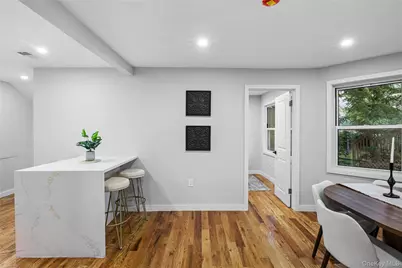 19 Westside Avenue, Bay Shore, NY 11706 - Photo 10