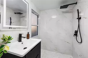 19 Westside Ave, Bay Shore, NY 11706 - Photo 24