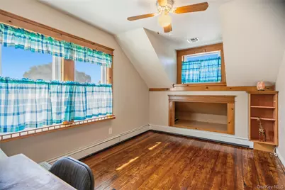 115 Cedar Avenue, Patchogue, NY 11772 - Photo 16