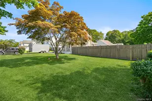 115 Cedar Ave, Patchogue, NY 11772 - Photo 24