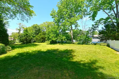 8 Foothill Lane, East Northport, NY 11731 - Photo 36