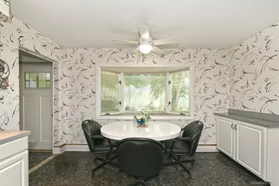 8 Foothill Lane, East Northport, NY 11731 - Photo 10