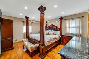 372 Hungry Harbor Rd, Valley Stream, NY 11581 - Photo 10