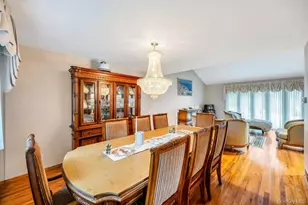 372 Hungry Harbor Rd, Valley Stream, NY 11581 - Photo 6
