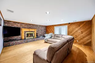 372 Hungry Harbor Rd, Valley Stream, NY 11581 - Photo 16
