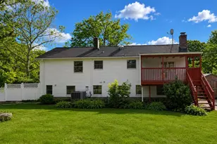 27 Wedgewood Dr, Coram, NY 11727 - Photo 26