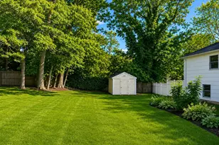 27 Wedgewood Dr, Coram, NY 11727 - Photo 28