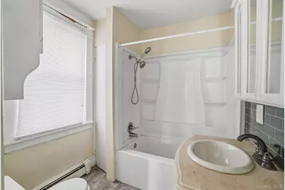 65 N Clinton Street, Poughkeepsie, NY 12601 - Photo 18
