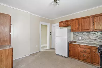 65 N Clinton Street, Poughkeepsie, NY 12601 - Photo 14