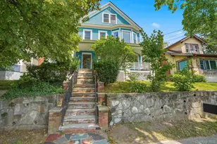 65 N Clinton St, Poughkeepsie, NY 12601 - Photo 2