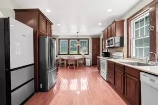 51 Crescent Rd, Port Washington, NY 11050 - Photo 10
