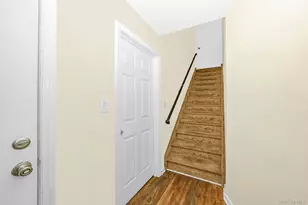 733 14th St, West Babylon, NY 11704 - Photo 32