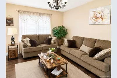 2 Comet Road, Selden, NY 11784 - Photo 2