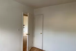 21 Lawrence Dr, White Plains, NY 10603 - Photo 10