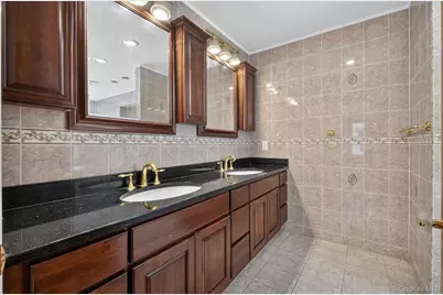45 Yennicock Avenue, Port Washington, NY 11050 - Photo 26
