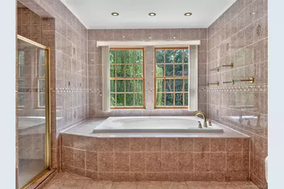 45 Yennicock Avenue, Port Washington, NY 11050 - Photo 28