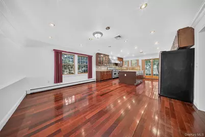 45 Yennicock Avenue, Port Washington, NY 11050 - Photo 10