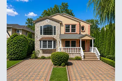 45 Yennicock Avenue, Port Washington, NY 11050 - Photo 2