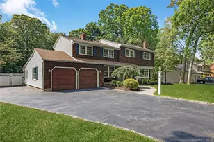 28 Cygnet Dr, Smithtown, NY 11787 - Photo 2