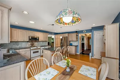 28 Cygnet Drive, Smithtown, NY 11787 - Photo 16