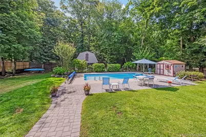 28 Cygnet Drive, Smithtown, NY 11787 - Photo 34