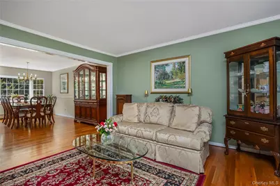 28 Cygnet Drive, Smithtown, NY 11787 - Photo 8