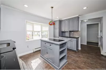 14 Tailor Lane, Levittown, NY 11756 - Photo 4