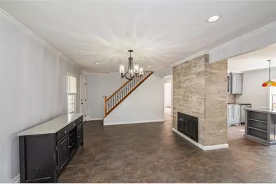 14 Tailor Lane, Levittown, NY 11756 - Photo 2