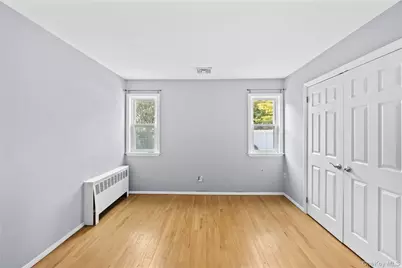 21 Via Continental, Huntington Station, NY 11746 - Photo 20
