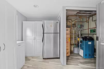 21 Via Continental, Huntington Station, NY 11746 - Photo 28