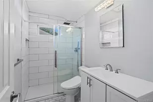 21 Via Continental, Huntington Station, NY 11746 - Photo 12