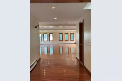 227 Beverly Road, Huntington Station, NY 11746 - Photo 2