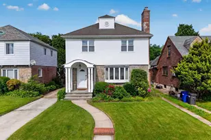 73-47 185th St, Fresh Meadows, NY 11366 - Photo 2